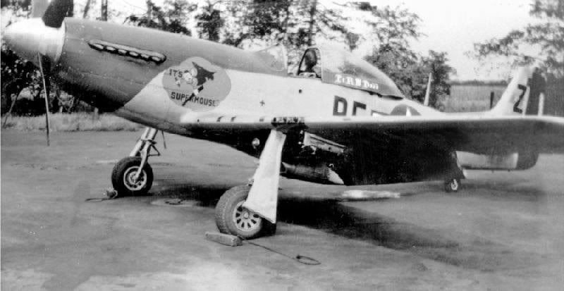 P-51KItsSupermousLSweetSueR44-11626.jpg