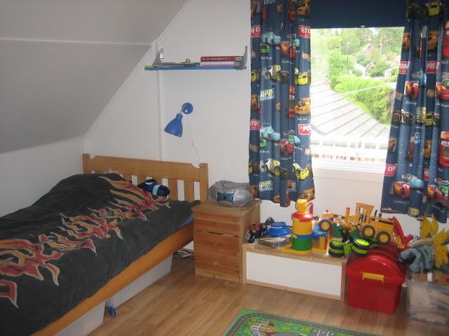 Ting og tang som skjer hos oss: gutterom makeover