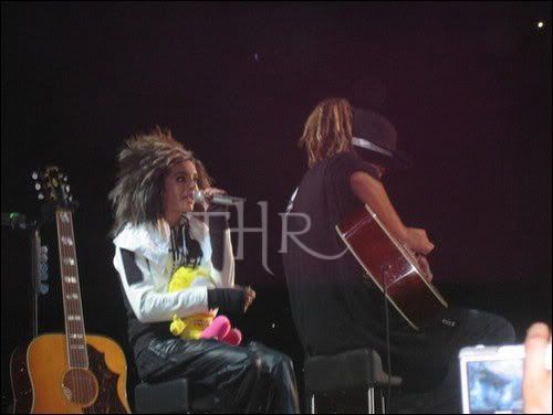 Bill Kaulitz with Teddy Bears! xD