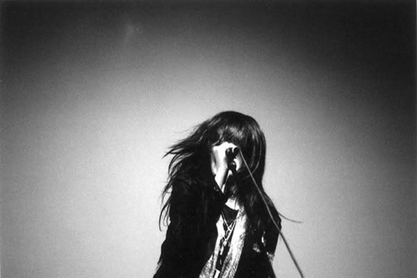 Alison VV Mosshart of The Kills apparently passed out with a sudden 