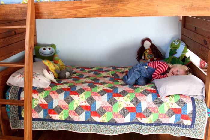 handmade quilt, bunk beds, www.digthischick.net