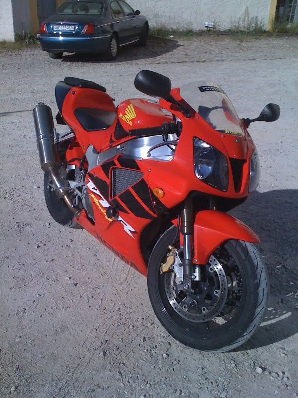 IMAGE(<a href="http://i152.photobucket.com/albums/s178/LucRX8/Photo068-1.jpg" rel="nofollow">http://i152.photobucket.com/albums/s178/LucRX8/Photo068-1.jpg</a>)