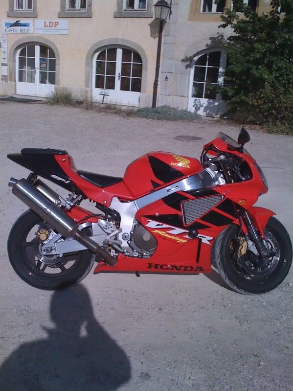 IMAGE(<a href="http://i152.photobucket.com/albums/s178/LucRX8/Photo070-1.jpg" rel="nofollow">http://i152.photobucket.com/albums/s178/LucRX8/Photo070-1.jpg</a>)