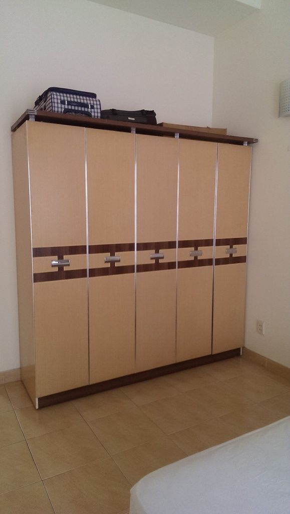 Định cư cần thanh lý gấp hàng nội thất giá rẻ như cho: Giuong, tủ,bàn ghe