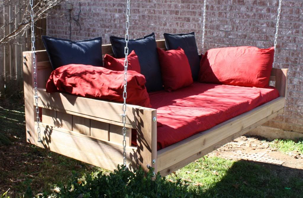 BRAND NEW ALL CEDAR COUNTRY DAYBED SWING TWIN MATTRESS SIZE SWINGING