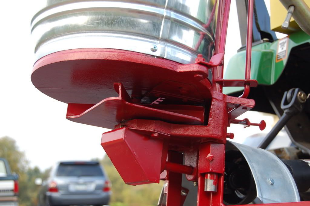 Herd_M96_Spreader-3.jpg