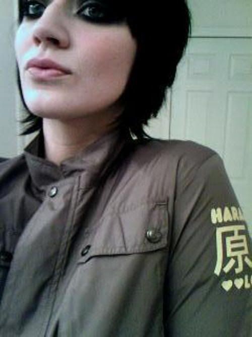 http://i152.photobucket.com/albums/s172/ice_bo/MCR/Eliza_cuts_is_rad--large-msg-117978.jpg