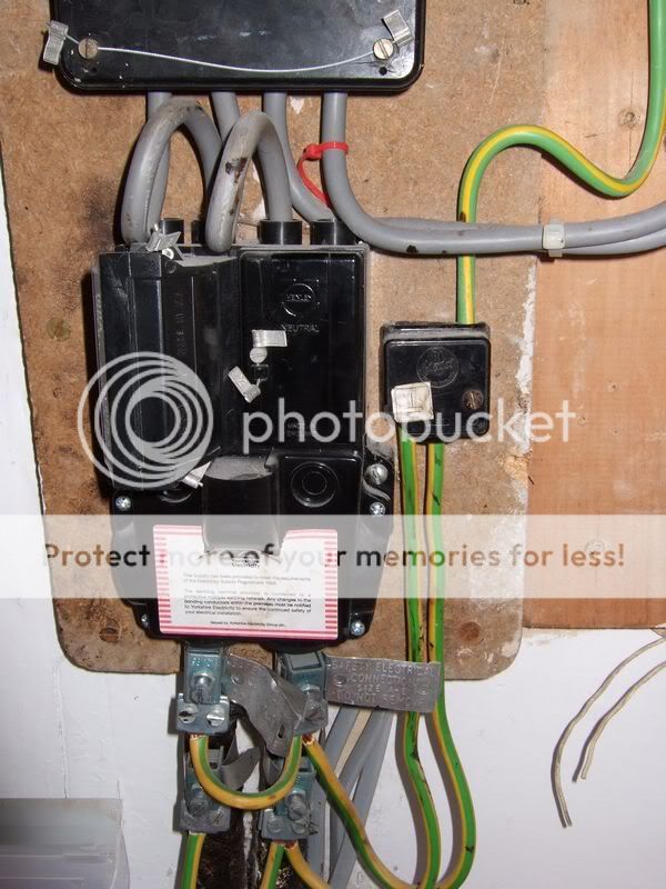 IET Forums - Supply and Fault Questions (w. pics) carrier 3 phase wiring diagram 